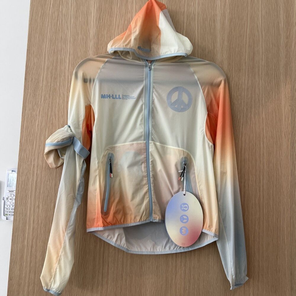 $178 LULULEMON x MADHAPPY Packable Run Jacket Size 2 Lightweight Front Zip Hood